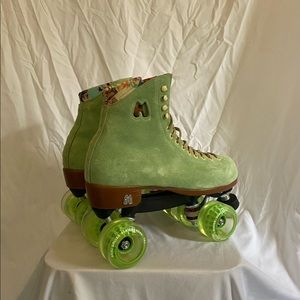 Spring Green Moxi Roller Skates